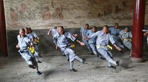 shaolin monks training